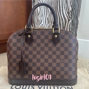 🌸💯Authentic Louis Vuitton Alma PM
